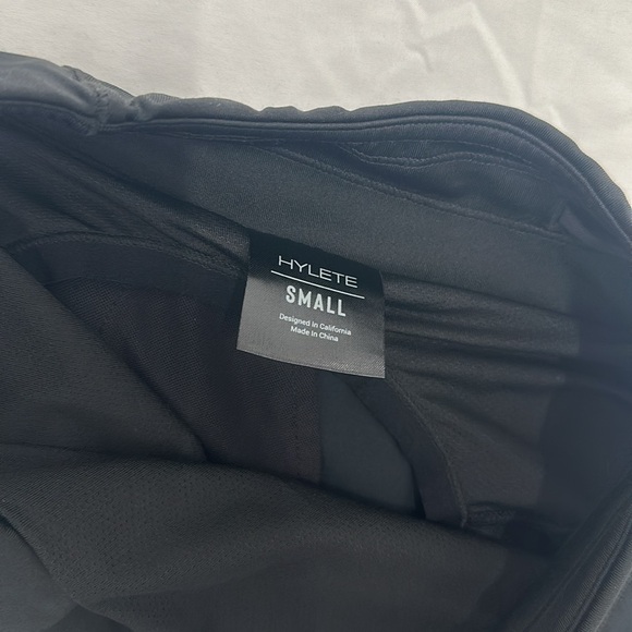 Hylete Black Versa Women’s Athletic Lined Shorts with Pockets - Picture 7 of 7